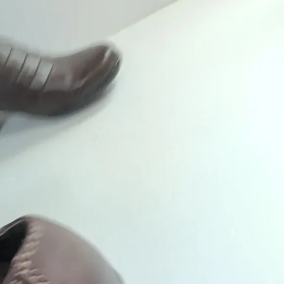 (2) Pair of Clarks,Bendables Women Brown Leather Slip 7M, Black Unstructured 7.5 - Picture 9 of 16